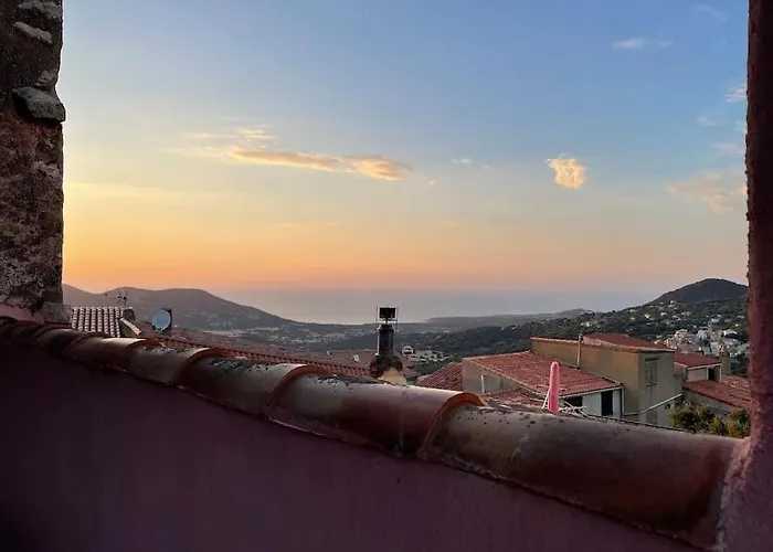 Casa de Férias Ravissante Maison Entre Ile Rousse Et Calvi *